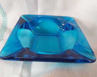 Featured image of post Vintage Cobalt Blue Glass Ashtray