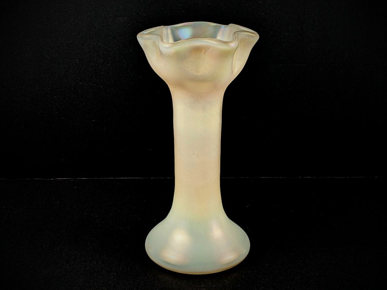 Early 20th Century Pearlescent Mother Of Pearl Glass Trumpet Vase, 1900's Art Nouveau, Bohemian, Czech image 4