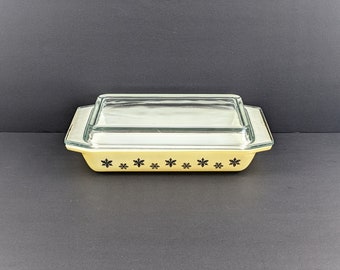 Pyrex Yellow Gaiety Snowflake 540 2161 Shallow Oblong Casserole Dish With Lid, 1950's English JAJ Space Saver