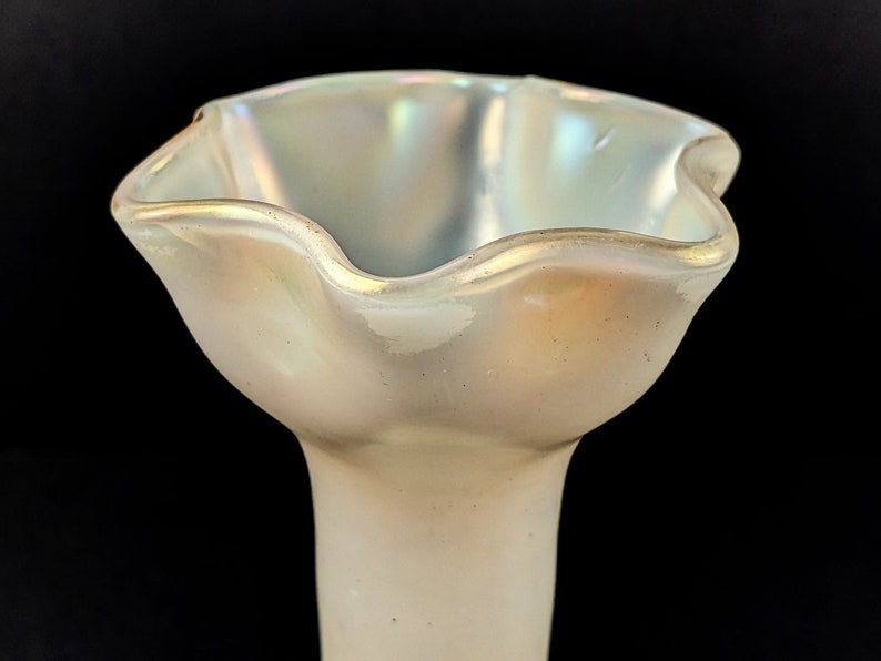 Early 20th Century Pearlescent Mother Of Pearl Glass Trumpet Vase, 1900's Art Nouveau, Bohemian, Czech image 6
