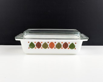 JAJ Pyrex Leaf Collector 541 Deep Oblong Casserole Dish With Lid, 1960's English Pyrex Space Saver
