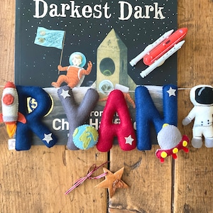 Space decor / space theme / space nursery decor / personalised space nursery decor / space garland / space theme party