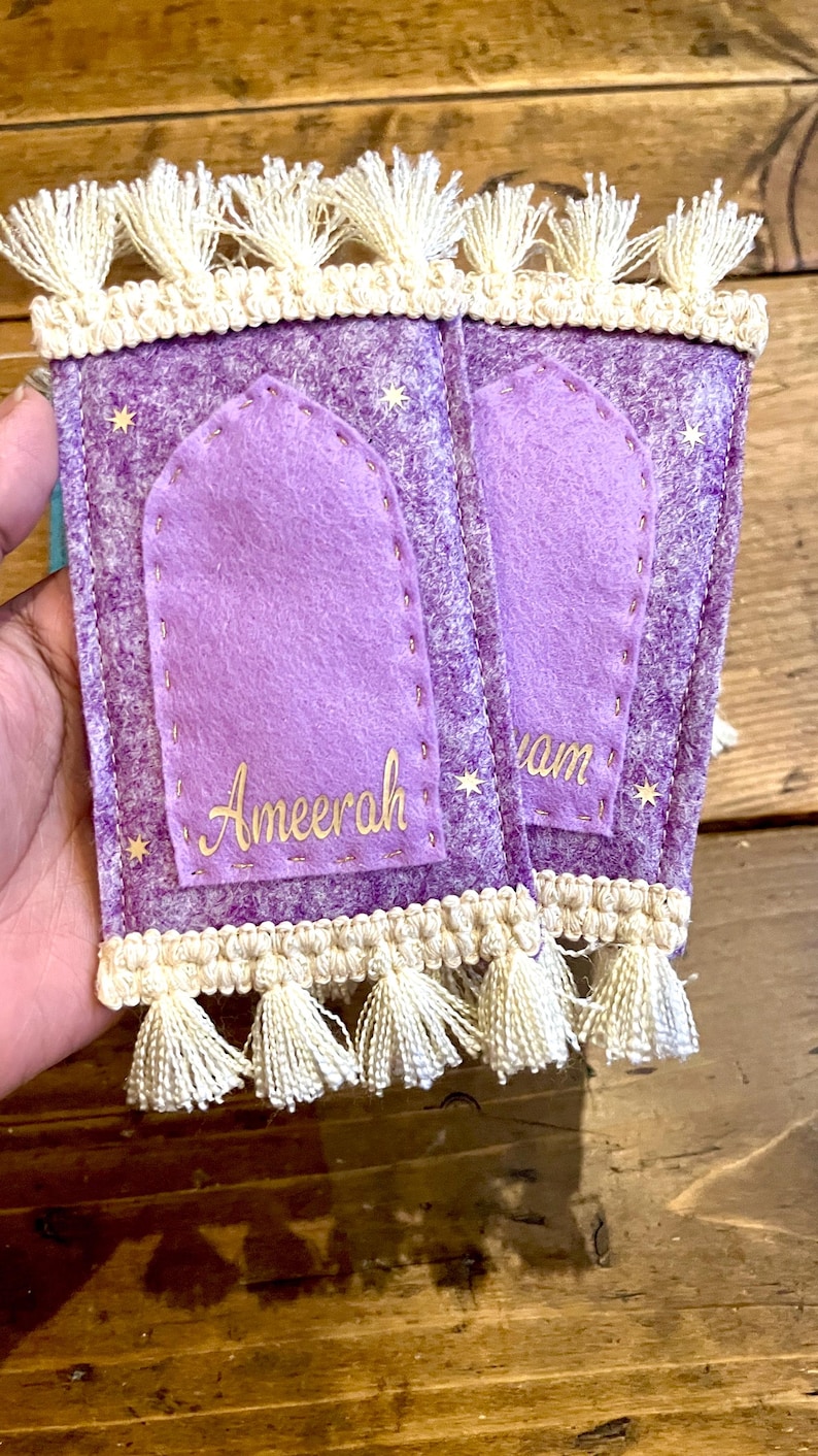 Personalized Prayermat Ornament: Islamic Kids Decor, Ramadan Mubarak mini payer mats lilac