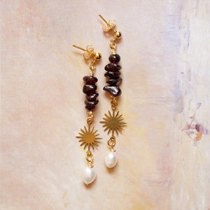 garnet and pearl earrings - genuine pearl - garnet gemstone - gemstone earrings - crystal earrings - dangle earrings - crystal energy