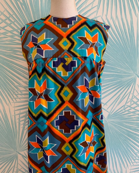 Vintage 1960s Mod Sheath Dress - image 2