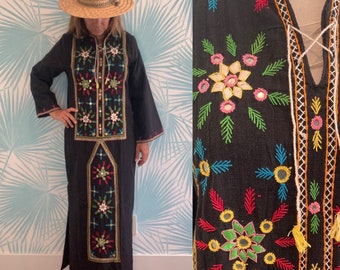 Vintage Deadstock Embroidered Mirrored Pakistani Kaftan, Caftan, Ethnic Dress, India