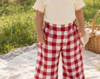 Picknick gingham-peuterbroek met ruches aan de zoom | Handgemaakte rood geruite kinderbroek | Cottagecore zomerbabybroekje | Handgeschilderde broek mier