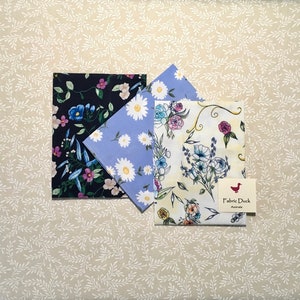 SET of 3 WOMEN&#39;S HANKIES, high quality finish, 100% cotton, handmade, cloth hankies, hankie gift set, pocket squares, reusable, floral print