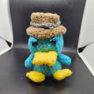 Smol Agent P Crochet Pattern (US-ENG)