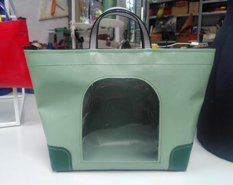 Green toiletry bag (upcycled and vegan)