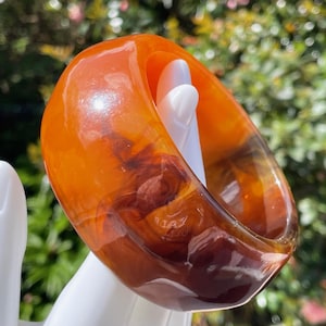 Orange und Wurzel Beer Lucite Bernstein Kaffee braun riesen Armreif Vintage 6,5 cm Swirl