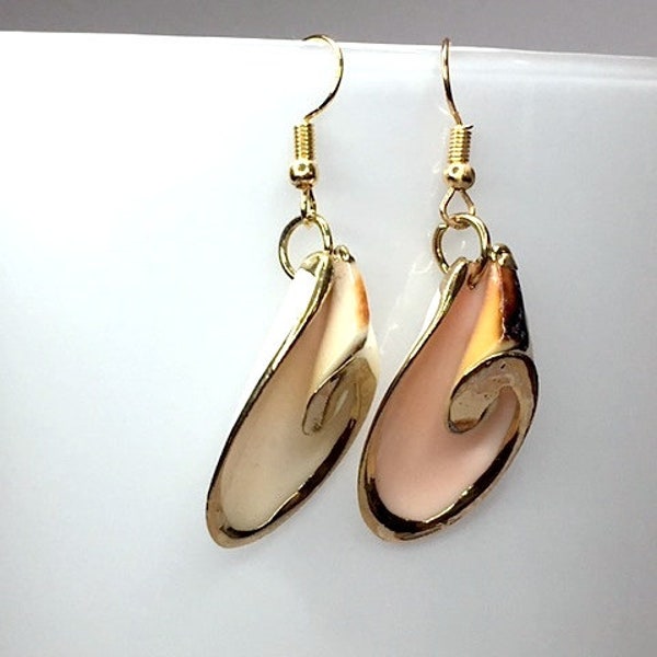 SHELL EARRINGS NATURAL mermaidcore conch shell gold plated blush colour pink gift for her drop earrings boho unique earrings