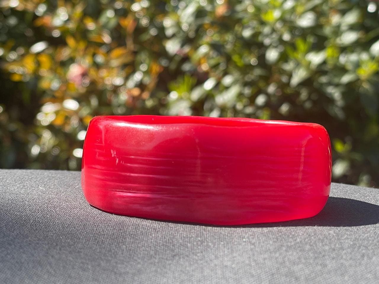 美しいヴィンテージリップスティックレッドムーングロールーサイト