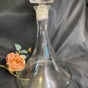 Vintage Large Mid Century MCM Leaded Crystal Hand Blown Glass Decanter w Stopper Lid