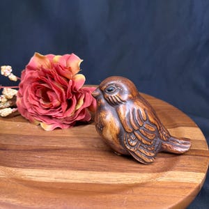 Vintage MCM Mid Century Modern Hand Crafted Ceramic Brown Bird /Robin Figurine