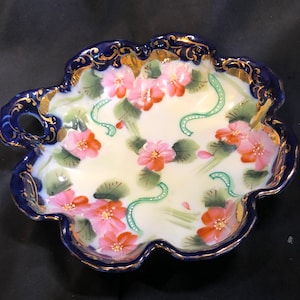 NICE Antique Nippon Japanese Hand Painted & Glazed w gold flake Floral Porcelain Candy Serving Dish