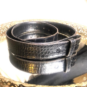 Sz36 Unisex Vintage Mary Hudson Black Leather Belt w Faux Alligator Skin Texture & No Buckle