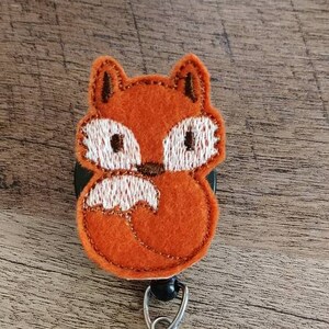 Bobine d’insigne de renard, bobine d’insigne d’animal, étiquette d’identification d’infirmière, bobine d’insigne d’infirmière, bobine mignonne d’insigne, bobine d’insigne de soins infirmiers, clip d’insigne, support d’insigne rétractable