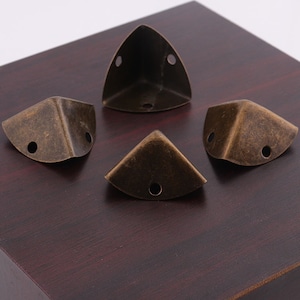 8pcs Box Corner Protectors Vintage Corner Decorative Corner Bracket Jewelry Box Wood Decorative Corner Protector 21mm