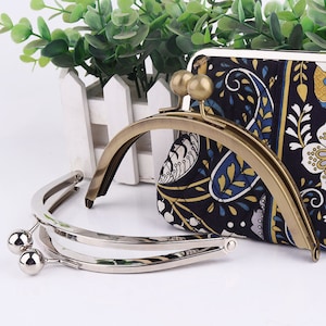 Bag Frame clutch purse frame with 15mm ball kis  bag frame Metal frame pouch, Kiss lock frame, Cosmetic bag 17*7.5cm