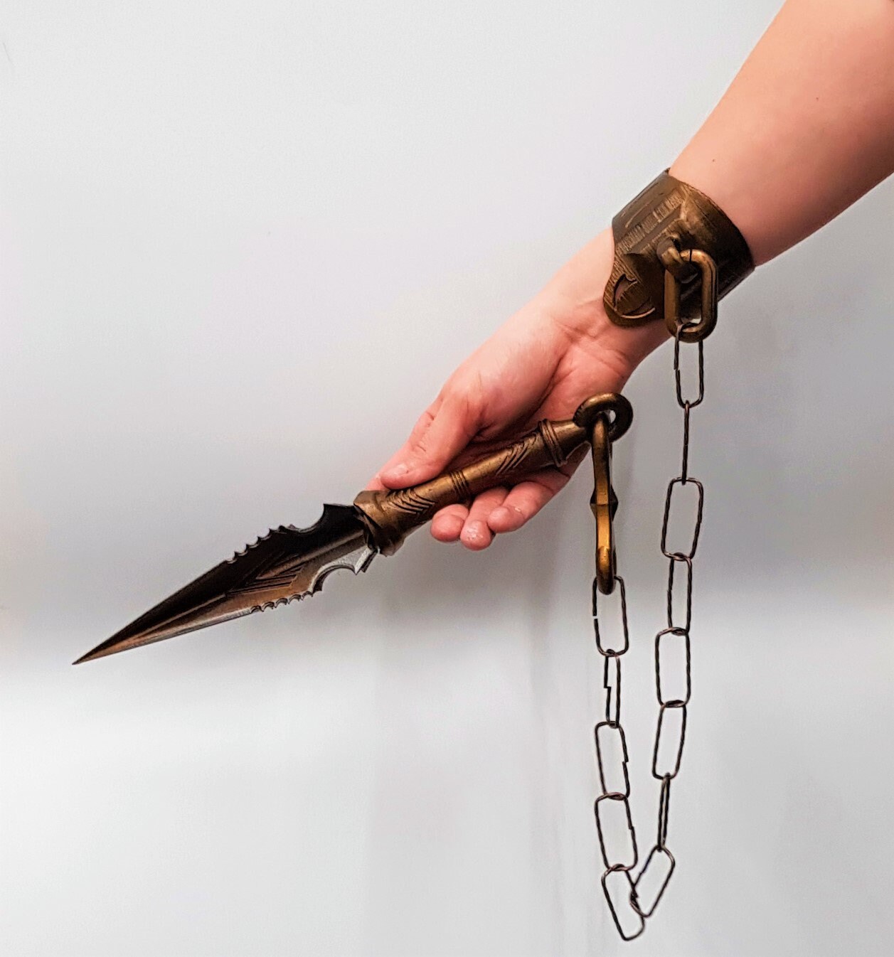 mortal-kombat-2021-scorpion-kunai-prop-available-with-chain-and