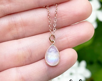 Mothers day gift Natural Moonstone Necklace Crystal Necklace June Birthstone Rough Stone Layering Necklace Natural Moonstone Stone Pendant