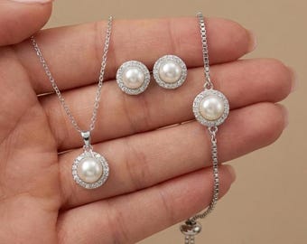 Minimalist Pearl Drop Necklace, Single Pearl Necklace, Wedding Necklace, Bridal Jewelry, Bridesmaid Gift for Her, Gift for Mom