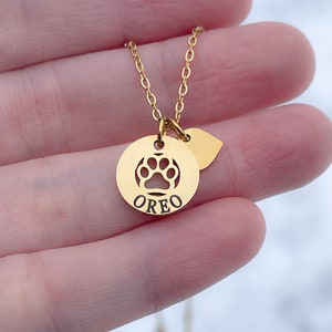 Paw Print Name Necklace, Personalized Tiny Dog Paw Necklace, Minimalist Paw Necklace, Animal Necklace, Pet Necklace, Christmas Gift