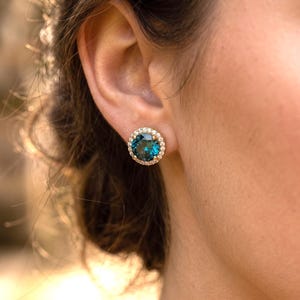 Conjunto personalizado de collar, pulsera y pendientes con inicial de cristal azul verdoso – Regalo de boda para damas de honor