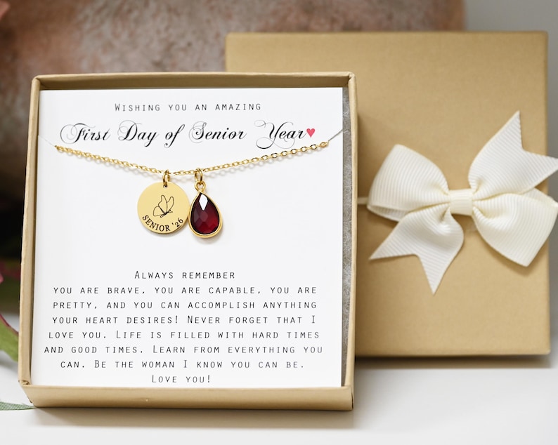 First Day of SENIOR Year Gift Necklace Gift for Daughter Goddaughter niece Back to School gift Class of 2024 2025 12th Grade Gift for her afbeelding 2