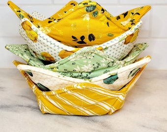 Large Boho Bowl Cozy, Bowl Cozies, Soup Bowl Holder, Hot Pad, Microwaveable Bowl Holder, Kitchen Coaster, Reversible Quilted Bowl Cozies