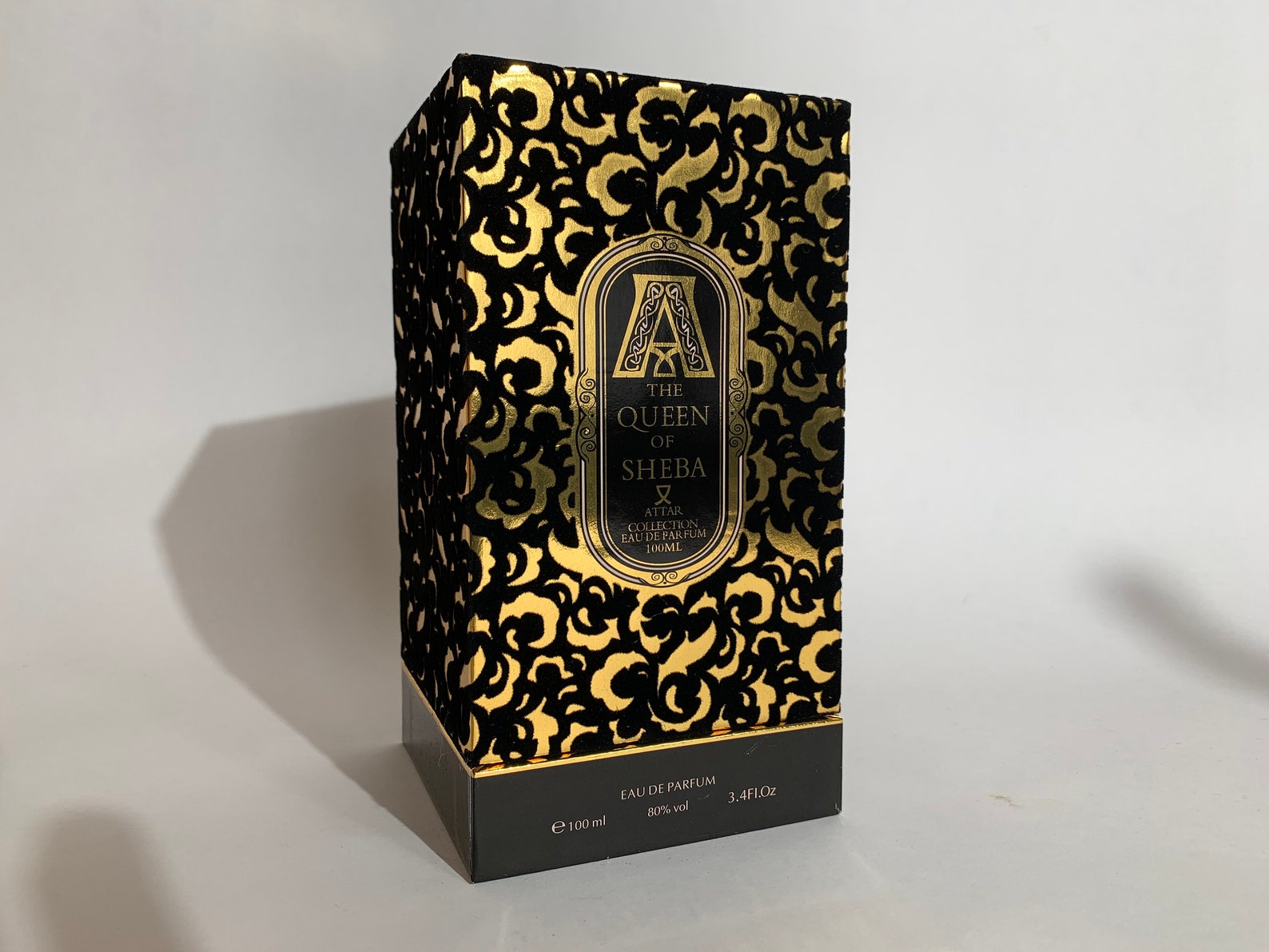 Attar collection the queens throne