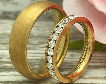 Anillo de titanio y tungsteno chapado en oro de 6MM/3MM para él y para ella, anillos de boda grabados personalizados, anillos de aniversario Eternity CZ