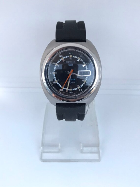 seiko 5 automatic 39mm