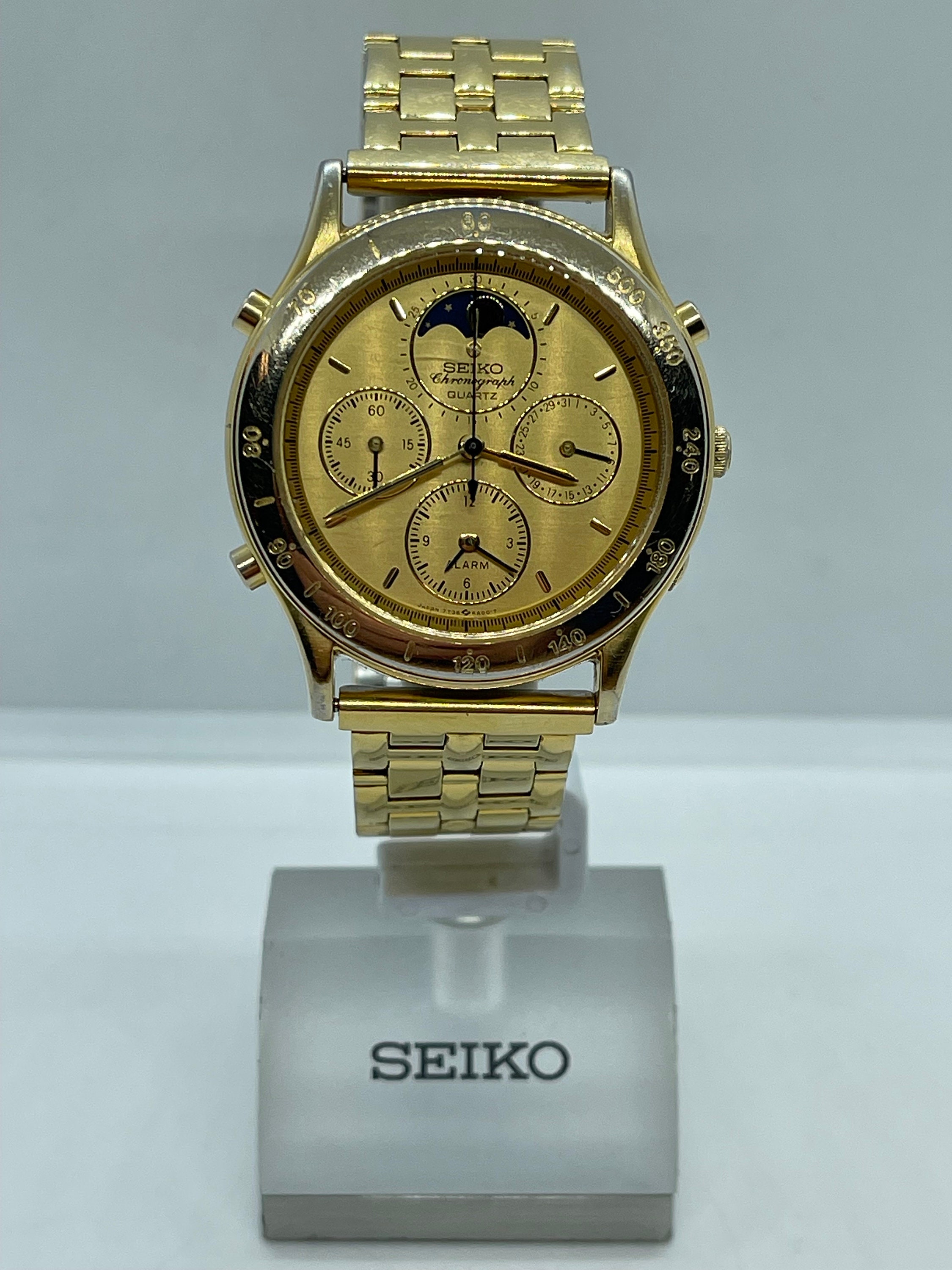 Vintage Seiko Moonphase Mens Quartz Chronograph Wristwatch Vintage Seiko Moonphase Mens Quartz Chronograph Wristwatch