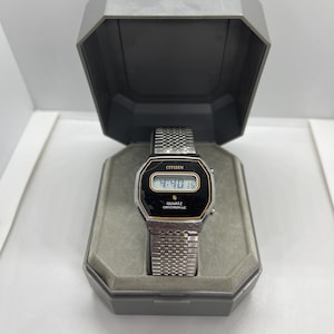 Vintage Citizen Quartz Crystron LC 50-6010 Digital Men&#39;s Wristwatch Japan Rare