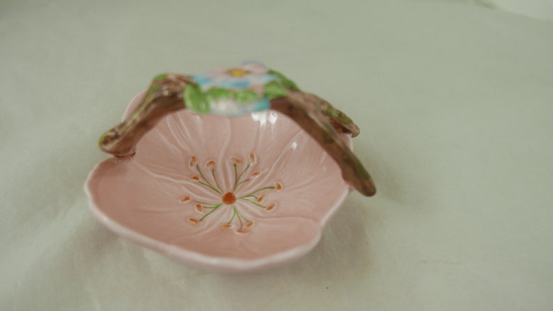 marked to base Vintage Sylvac pottery serving dishbasket
