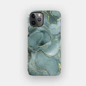 Green Shine Phone Case - Green Turtleshell Stylish iPhone 16 Case | For iPhone 16, iPhone 15, iPhone 14, iPhone 13 - MagSafe Option