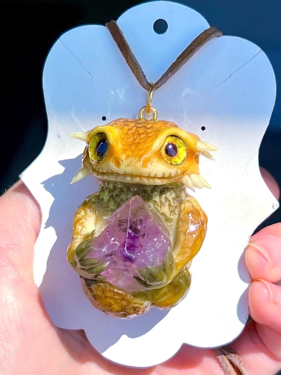 Bearded Dragon Knotted Dragon Pendant Lizard Reptile Harness Crown