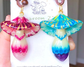 2 pendants Mushroom zen’s signature pendants Share with your bestie set! Warpy Petite Cute Glow in dark Amethyst  / Rose quartz