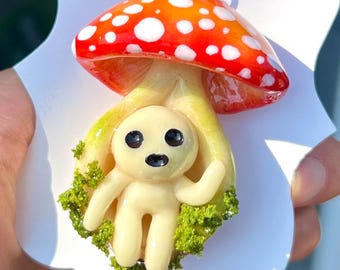 Kodama Mushroom House pendant / 24 inches adjustable cord