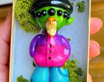 Alien boy Turbo sculpture necklace inspired by Oliver tree LED light effective