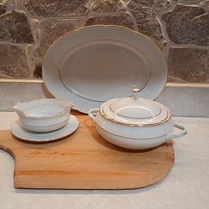 Tk Thun-set. Tillverkad i Tjeckoslovakien.