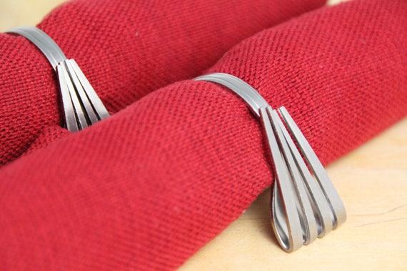 Napkin Rings-napkin rings thanksgiving-napkin rings wedding-namecard holder-namecards for wedding-napkin rings silver-unique kitchen gift