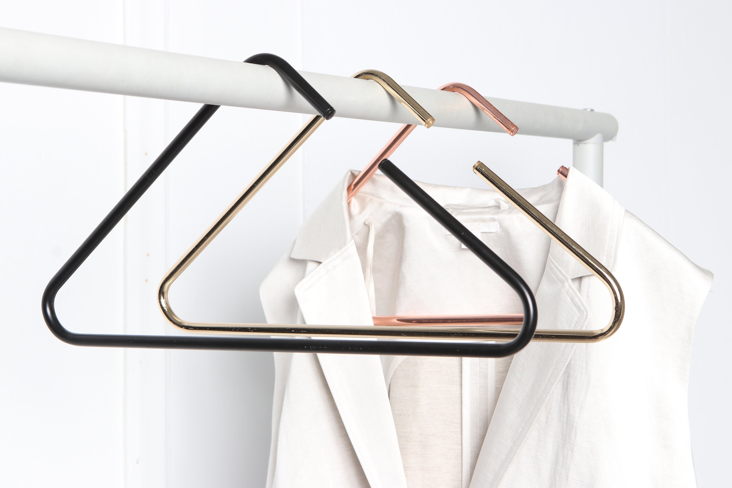 8 Quality Hangers Heavy Duty Metal Suit Hanger Coat Hangers with Polished  Chrome (Suit Coat Hanger) in 2023