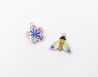 2 beads the butterfly and the flower in double-sided hand-painted porcelain