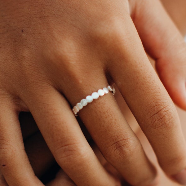 Ring met platte kralen: Pineapple Island verstelbare ring, minimalistische stijl zilver of verguld. Een onmisbare stapelring. Perfect cadeau voor haar
