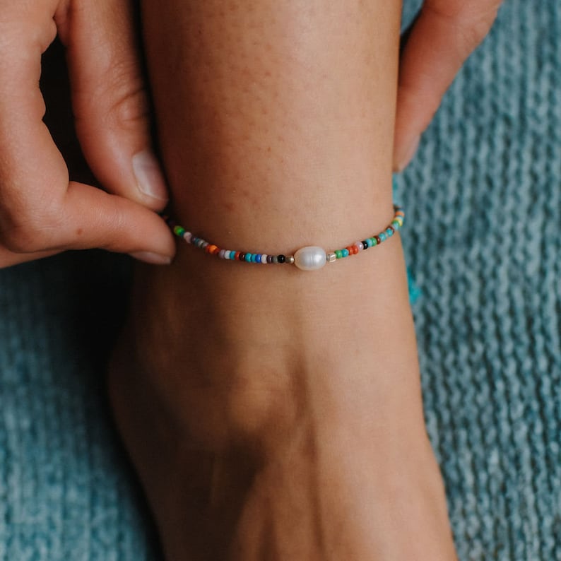Rainbow Pearl Ankle Bracelet, Retro Boho Beach Jewelry, Handmade Anklet for Women image 2
