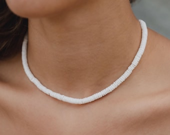 Padangbai Handmade Puka Shell Choker: Adjustable Surf Necklace