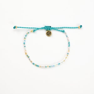 Bracelet de perles minimaliste : bijoux faits main pour femme Style bohème de l'île aux ananas, cadeau de bracelet fait main pour elle Blue